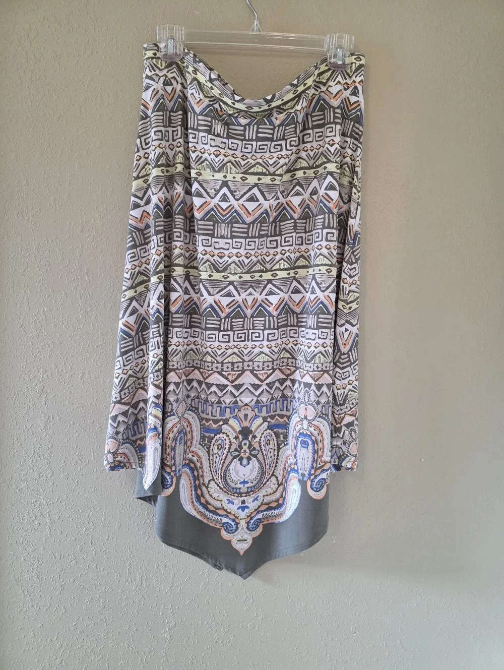Chicos Aztec Print Skirt  in Multi Colors To Include Green, Orange and Tan.